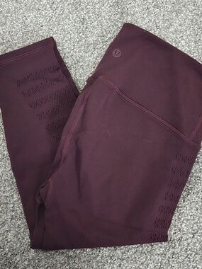 Lululemon Reveal Crop Leggings